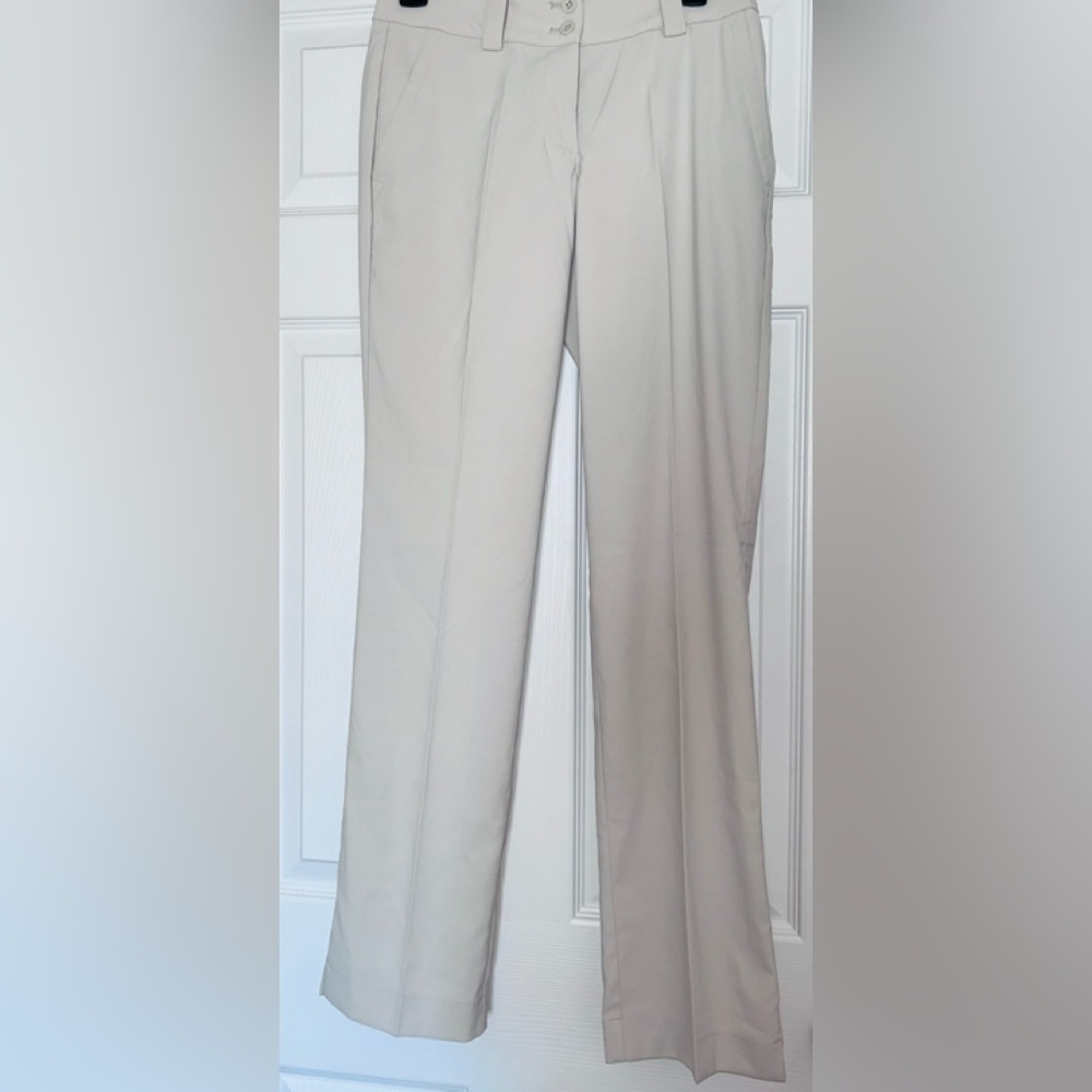 NWT Women’s Nike Golf Dry Fit  Fit sz 2 golf pants